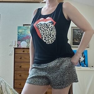 Rolling Stones lips with leopard print